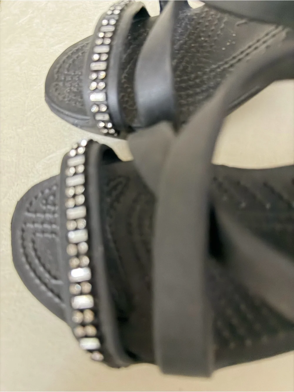 NWOT CROCS Black Studded Cyprus Heel Slide Sandals Size 8